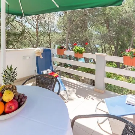 Simi- With Seaview Appartement Milna (Brac)